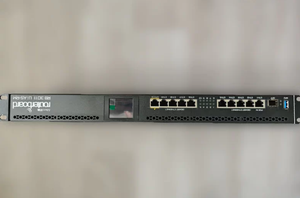 Mikrotik <span class=keywords><strong>RB3011UiAS</strong></span>-<span class=keywords><strong>RM</strong></span> เราเตอร์กิกะบิต10พอร์ต1SFP USB 3.0 dual-core CPU เราเตอร์ไร้สาย L5 - Product Image 4