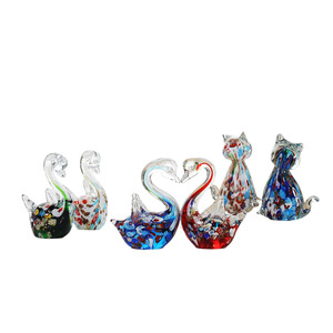 Figura de Pavo Real en Vidrio Azul Estilo Murano, Hecha a Mano, Escultura Decorativa de Dos Aves sobre Base Floral - Product Image 1