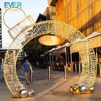 Guirlandes lumineuses décoratives de Noël en LED pour l'extérieur, motif circulaire 3D en or, série Ever Decor Commercial