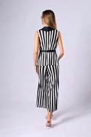 Ensemble deux pièces plissé à rayures noires et blanches, haut sans manches à col, pantalon court à jambes larges fendues avec ceinture, tenue décontractée d'été pour femme