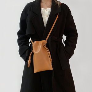 Wholesale 2024 Portable Fashion Lady Messenger <strong>Mobile</strong> Phone <strong>Bag</strong> Soft Causal Retro Genuine Leather Mini Crossbody <strong>Bag</strong> for Women - Product Image 2