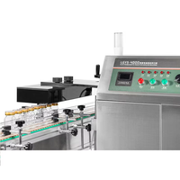 Machine de scellage par induction à commande automatique par bouton avec convoyeur pour bouchons en aluminium, bouteilles en plastique et en verre