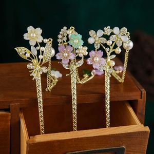 Bâtonnet à cheveux vintage de style chinois avec perles et fleurs, pour femmes, en métal, orné de strass, épingle à cheveux, bijou fantaisie - Product Image 2