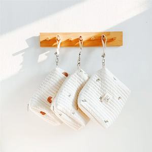 Xiximi Großhandel koreanischen Stil neuen Reiß verschluss Stickerei Baumwolle Mama Tasche Baby Kinderwagen Tasche Wickelt asche - Product Image 1