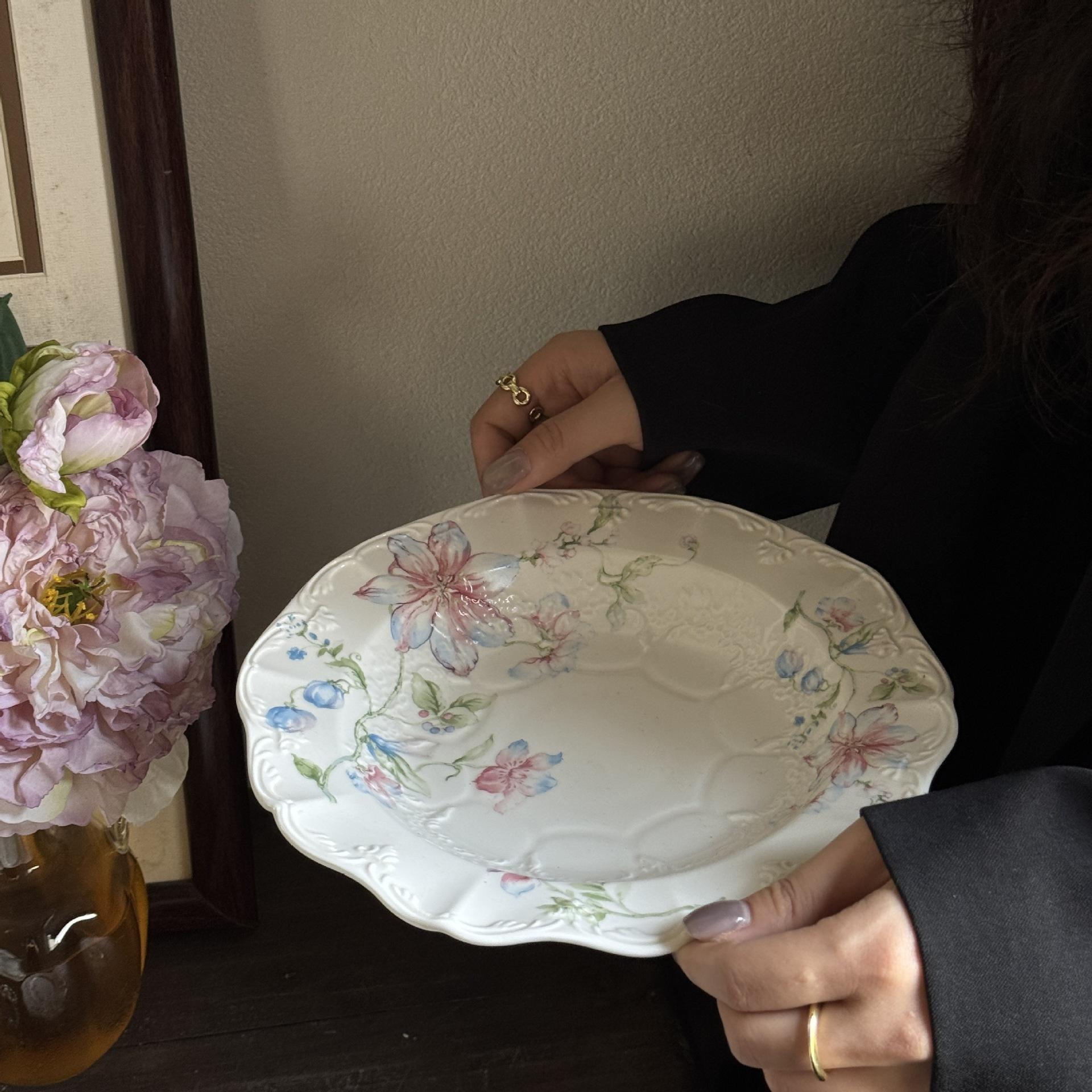 Lace plate 9-inch soup plate