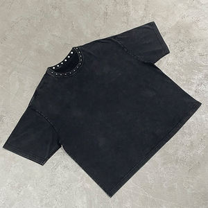 T-shirt Oversize Vintage Lavata con Collo a O e Borchie per Uomo, Maglietta Nera per Vendita all'Ingrosso - Product Image 1