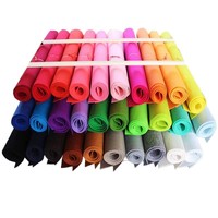 Tissu en feutre RPET non tissé promotionnel Modèle 1101 – Matière première textile durable pour la maison – Haute qualité, couleur personnalisée, adhésif