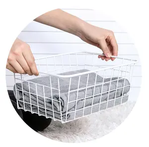 Anyaman Tangan Penyimpanan Teh Kamar Mandi Di Bawah Rak untuk Penyimpanan Pantry Stackable Storage Basket Plastik Keranjang Roti