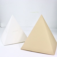 Maßgefertigte Pyramidenförmige Deckelbox aus Lebensmittelqualität-Papier für Catering-Verpackungen, Servierplatten, Brot, Desserts, Snacks und Takeaway