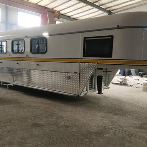 Remolque de lujo TB-3HAL-S para tres caballos con cuello de cisne, aerodinámico, de aluminio, con almacenamiento de aparejos, certificado por el DOT, cómodo - Product Image 6