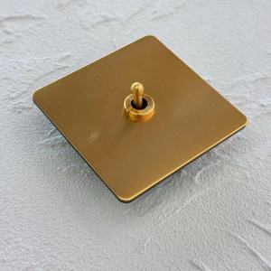 Interruptor de palanca doble de pared Brush Gold, universal 86, de acero inoxidable, europeo, multifunción, 146, 13A, tipo C, 250V, 2 vías - Product Image 4