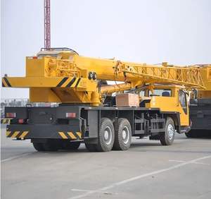 Grue sur camion QY25K5C, capacité de levage de 25 tonnes, flèche hydraulique mobile en U à 5 sections de 41 m, haute stabilité, prête à être expédiée - Product Image 3