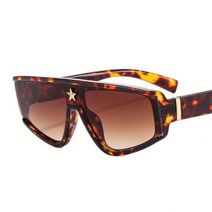 Gafas de Sol Vintage Elegantes con Logotipo Personalizado, Degradado Blanco, Protección UV400, Montura de una Pieza, Estilo Estrella con Remaches, para Mujer - Product Image 5