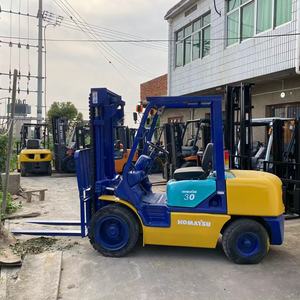 Komatsu รถยกดีเซล30 3ตัน3เมตร, รถยกสูงขรุขระรับประกัน1ปีต้นฉบับจากญี่ปุ่น - Product Image 4