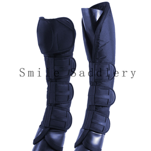 Bottes de voyage en néoprène pour chevaux, avec clochettes et protection pour les jambes, personnalisables - Product Image 3