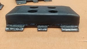 แผ่นยาง350มม. 450มม. 500มม. สำหรับรถเกลี่ยดินแอสฟัลต์และรถขุดแผ่นเหล็กระบบช่วงล่าง - Product Image 3