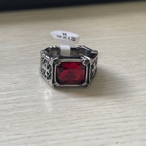 Europäisch-Amerikanischer Edelstahl Kreuzförmiger Ring Retro Trendy Unisex Personalisierter Punk Quadratischer Stein Mehrfarbiger Herrenring - Product Image 2