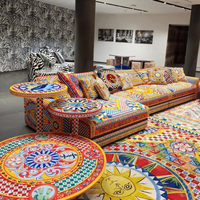 Meja Samping Sofa Bernuansa Artistik Retro dengan Elemen Tradisional, Desain Pola Geometris Klasik Bergaya Nasional untuk Ruang Tamu