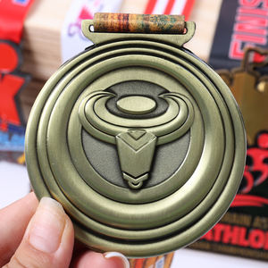 Yüksek Kalite Toptan Özel Altın Kaplama 2D 3D Yumuşak Sert Emaye Metal Spor Madalyası Koşucu Kurdeleleri Kordon - Product Image 5