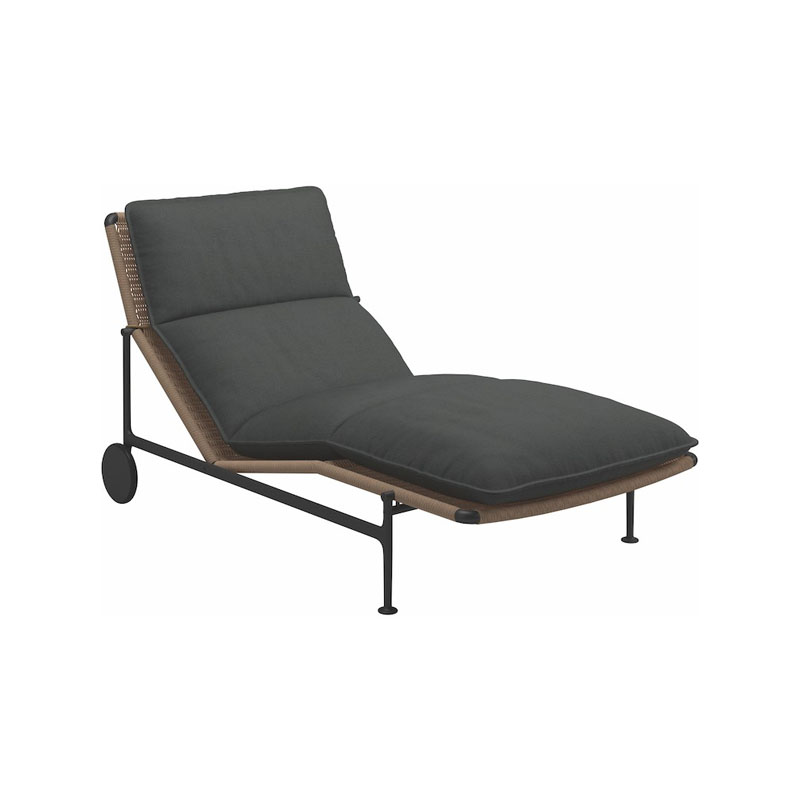 Customized outdoor metal patio sun bed new modern aluminum chaise lounger high-end outdoor lounger