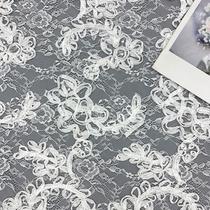 Tela de Encaje de Malla <span class=keywords><strong>con</strong></span> Patrón de <span class=keywords><strong>Flores</strong></span> de Poliéster No Elástico, Bordada <span class=keywords><strong>con</strong></span> Lentejuelas y Tul Elegante, para Vestidos de Novia - Product Image 1