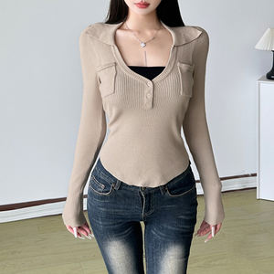 Camiseta de manga larga de punto con cuello en V y bolsillo para mujer, top informal de color liso, estilo sencillo, versátil para uso diario - Product Image 3