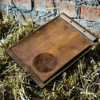 Porte-menu élégant en bois avec couverture en similicuir véritable et corde en chanvre, style vintage personnalisé pour bar à café