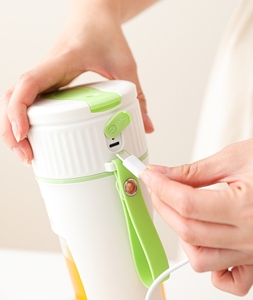 Hochwertiger 480ML USB-Aufladbarer Mini-Elektro-Entsafter Tragbarer Mixer für Obst- und Gemüsesaft Umweltfreundlicher Automatischer Mixer - Product Image 1