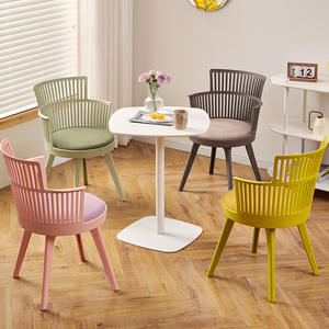 <span class=keywords><strong>Chaise</strong></span> de salle à manger à dossier épais de style nordique moderne en plastique pour salons/salles à manger, meubles simples pour la maison - Product Image 4