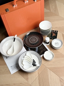 Juego de Vajilla de Porcelana Fina de Alta Gama para el Hogar, Platos Dobles Creativos de Lujo Ligero para Bistec al Estilo Occidental, Platos Elegantes - Product Image 5