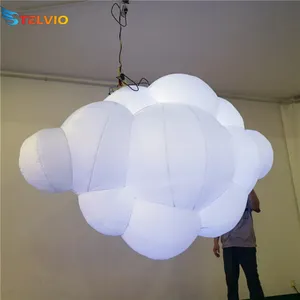 Balão branco suspenso inflável do hélio da nuvem balão da nuvem do céu com gigante leve conduzido anunciando o modelo inflável da nuvem