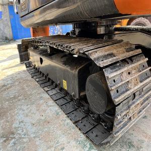 Excavatrice d'occasion Hitachi ZX60 6 tonnes en bon état, disponible à bas prix, adaptée aux travaux d'ingénierie agricole - Product Image 5