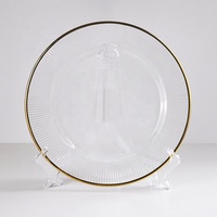 Assiettes de présentation en verre côtelé de 13 pouces avec bord doré pour mariage, traiteur et décoration intérieure - Vente en gros