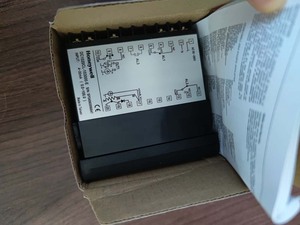 NEW-BRAND-HONEYWELL DC1010 DC1020CL DC1030 DC1040 DIGITAL <b>TEMPERATURE</b> <b>CONTROLLERS</b> - Product Image 5