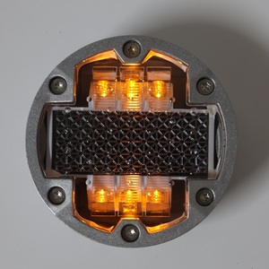 ไฟถนนโซลาร์เซลล์แบบตาแมว IP68 กันน้ำ เพื่อความปลอดภัยบนท้องถนน - Product Image 1