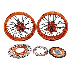 <span class=keywords><strong>Prix</strong></span> d'usine Nouvelles roues de moto en aluminium Accessoires 17 pouces Ensemble de roues Supermoto bicolore Compatible avec <span class=keywords><strong>EXC</strong></span> / Stark Varg - Product Image 3