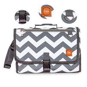 Recién llegado, alfombrilla impermeable para juegos de bebés, <span class=keywords><strong>cambiador</strong></span> con bolsillo de tejido y cojín para la cabeza, bolsa de almacenamiento multiusos - Product Image 1