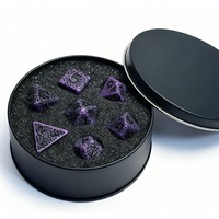 Ensemble de dés en résine personnalisé par le fabricant, style rétro mystérieux violet, thème Dragon Dungeon, polyédrique, 7 pièces, durable