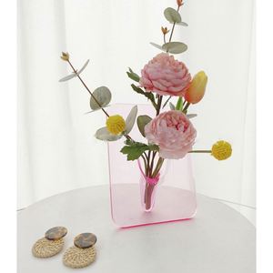 Vase Papillon Moderne en Acrylique Style Art Déco – Décoration Créative et Mignonne pour Bureau, Mariage et Maison - Product Image 4