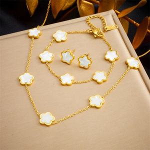 Juego de Joyería de Regalo con Trébol de Cinco Hojas al por Mayor, Juego de Joyería Fina de Diseño Personalizado para Novia, Chapado en Oro de 18k, Económico, para Mujer - Product Image 2