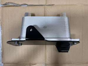 Enfriador de Aceite de Alta Calidad, Fabricado en China, Nuevo, RE201108, Compatible con John Deere 410J, 7810, 325J, 7710, 310SJ, 315SJ y 310J. - Product Image 2