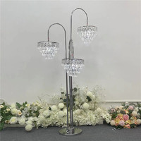 Lustre LED européen à 3 têtes en acrylique effet cristal de glace pour allée de mariage, scène, chemin de table, idéal pour fêtes, événements et décoration extérieure