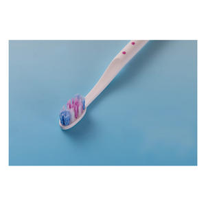 [KNK] Brosse à dents (KKP02) Brosse à dents conique pour soins bucco-dentaires avec touffes à trous rectangulaires et brosse à dents antibactérienne - Product Image 1