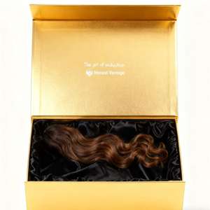 2025 boîte à perruques personnalisée de luxe rigide pliante fermeture magnétique papier d'art gaufrage recyclable emballage cadeau - Product Image 1