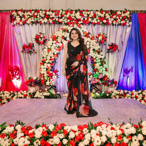 Sari indien pakistanais 2022 fait main en soie, imprimé floral lumineux/flocqué/pailleté, brodé, à manches bouffantes, col en V, de haute qualité - Product Image 3