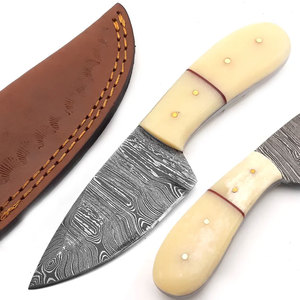 Couteau de chasse et de camping en acier Damas forgé à la main avec manche en bois et étui, logo personnalisé, couteau de chasse en acier Damas - Product Image 3