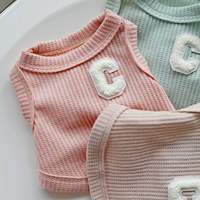 Nouveaux vêtements d'été en polyester uni pour animaux de compagnie et accessoires mignons pour chats et chiens, design simple, anniversaire et Noël