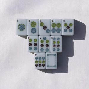 Juego de mahjong americano moderno estilo Brooklyn, color azul claro, 160 piezas, lujosas y hermosas fichas de mahjong de acrílico para una noche de juego elegante. - Product Image 2
