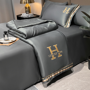 Couette légère en <span class=keywords><strong>satin</strong></span> de polyester hypoallergénique de luxe, ensemble de literie rafraîchissant pour l'été, <span class=keywords><strong>couvre</strong></span>-<span class=keywords><strong>lit</strong></span> - Product Image 3