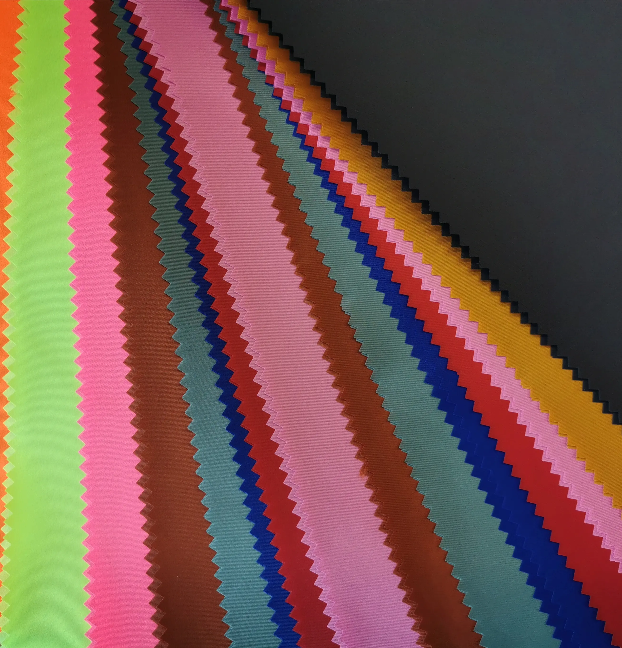 75D памяти WR PU ткань для куртки